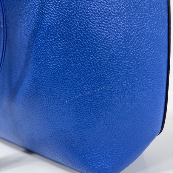 Royal Blue faux leather tote bag with hands, long strap and inner bag - Picture 5 of 9